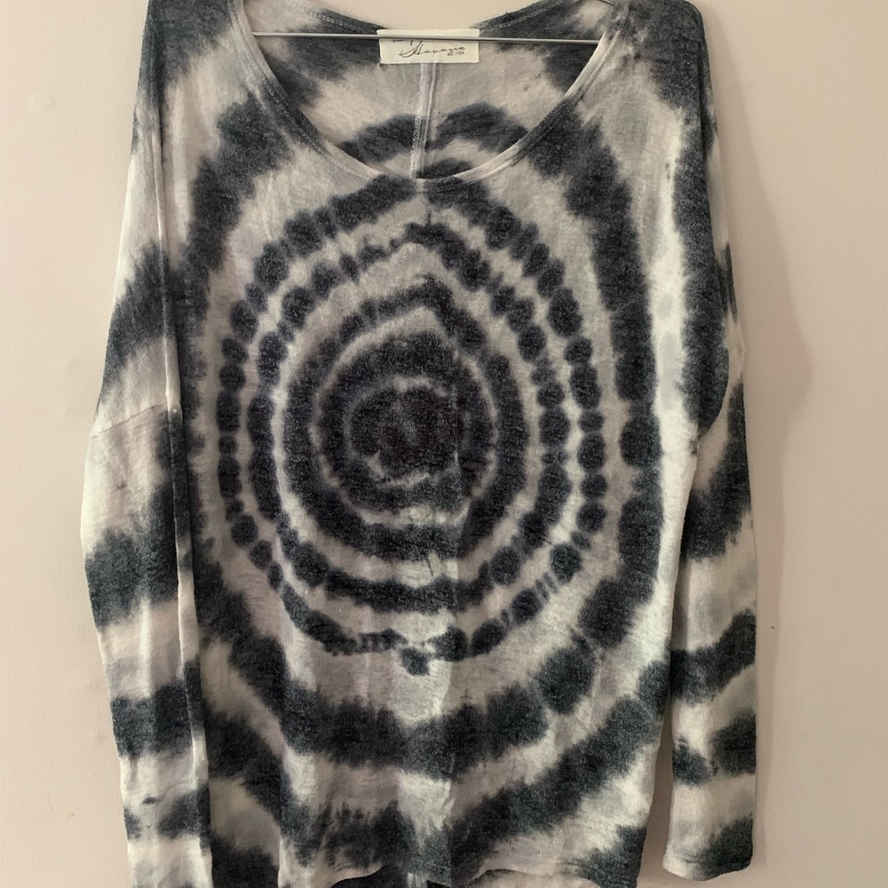Tie dye flowy shirt